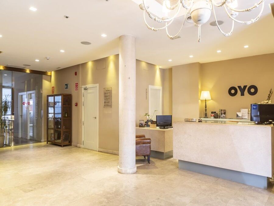 โอโย โฮเต็ล อัลโตรา Hotel โตเมโญโซ ภายนอก รูปภาพ